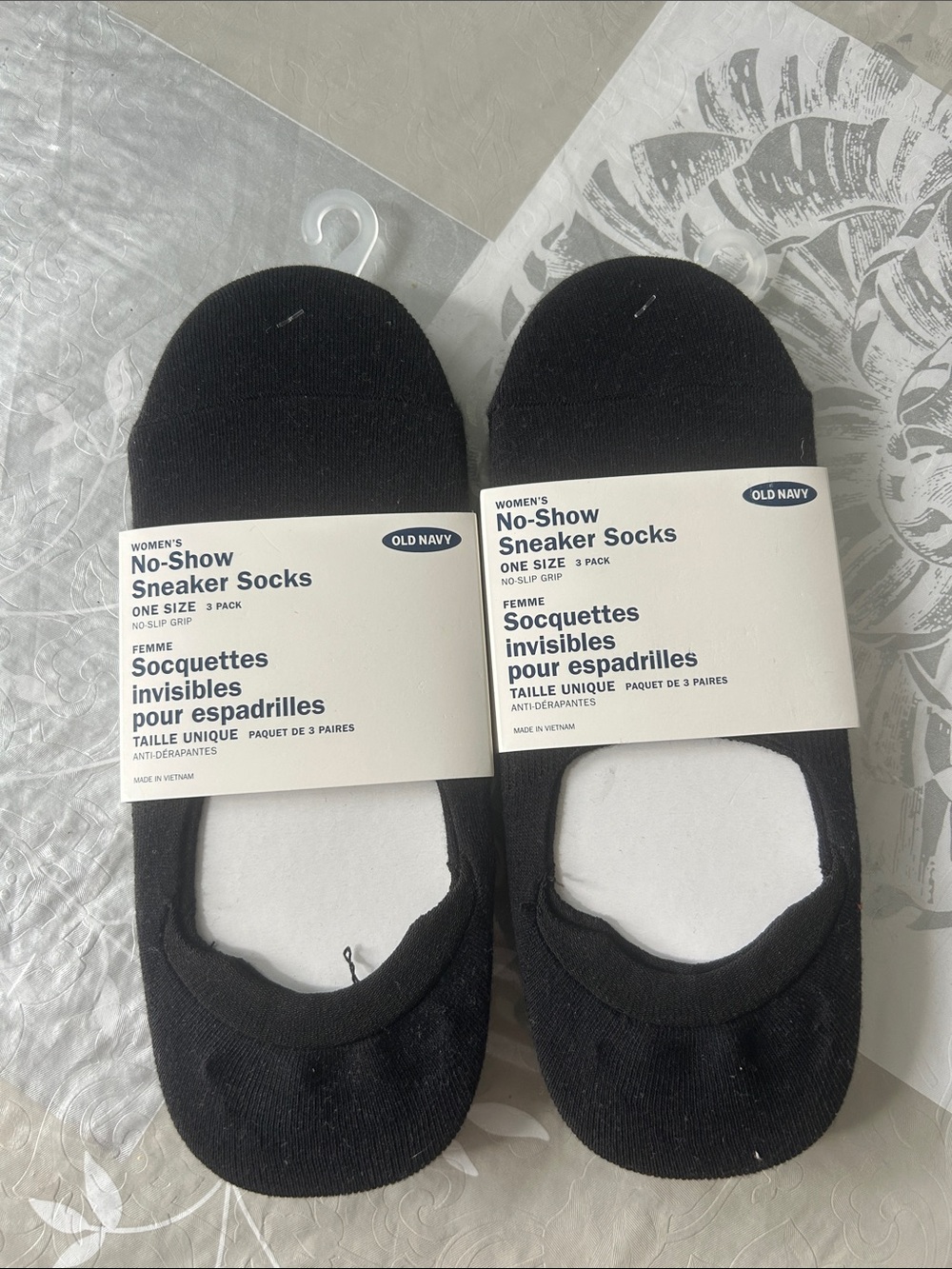 Old Navy Black No-Show Sneaker Socks - Women's 2x 3 pack (6 pairs socks in all)